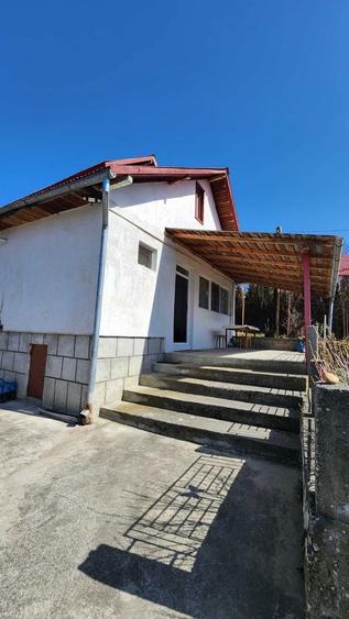 Casuta de la munte - se vinde casa + teren Moroeni, DB - 4
