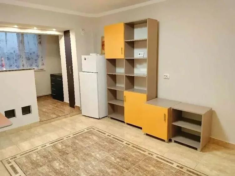 Apartament cu 2 camere decomandat în Zorilor