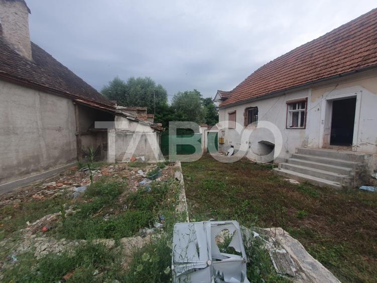 Casa de vanzare in Grid 87 mp utili + anexe beci si sura - 1