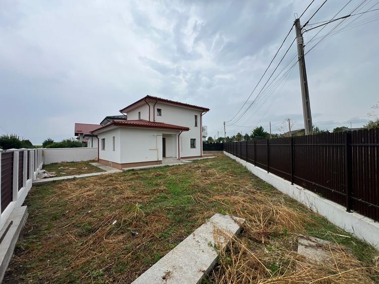 Vilă superbă în Miroslava, 105 mp, Teren generos + parcare + terasă - 1