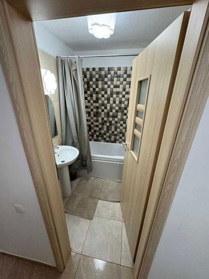 Inchiriez Garsoniera Et 3 MT Rezervelor langa LID - 6