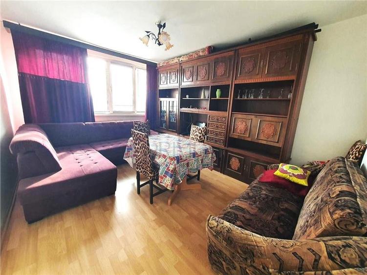 DAMBOVITA - ETAJ 4 - LIFT - 3 cam - decomandat - centrala proprie - clima - 1