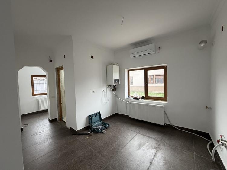 Complex rezidential 4 apartamente cu 3 cam zona centrala investitie, locuit - 7