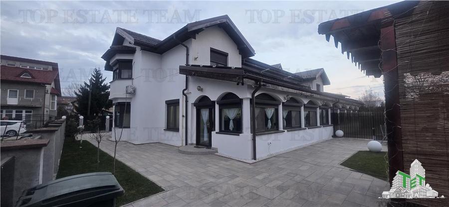 Prelungirea Ghencea/ Vila exclusivista cu panouri solare si garaj/ 5 camere, 240 - 1