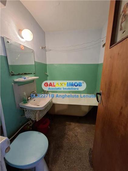 Apartament cu 2 camere decomandat în Drumul Taberei