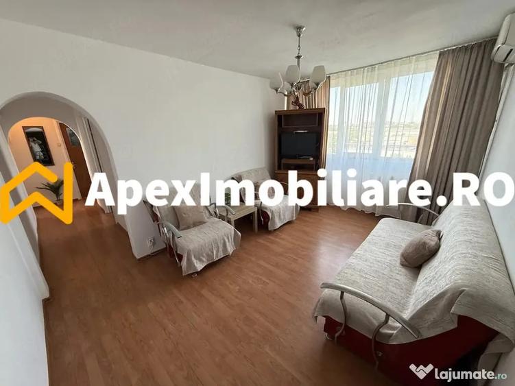 Apartament cu 3 camere semidecomandat în Apusului
