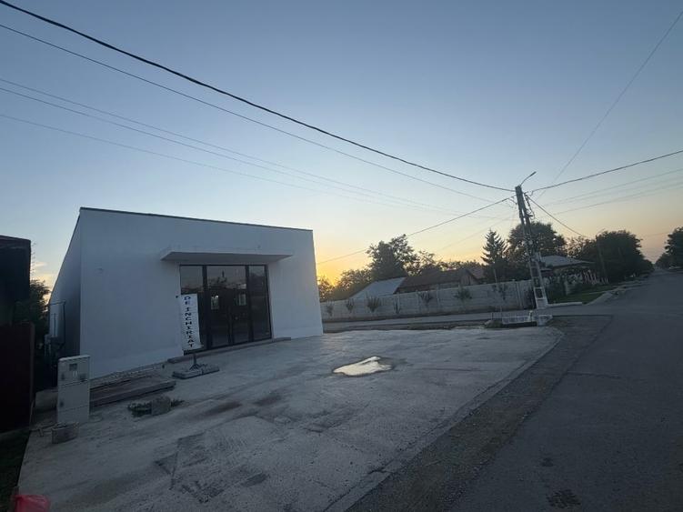 Spațiu comercial, de 310 mp, în Progresu