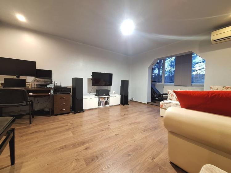 Investitie ideala! Apartament cu 3 camere - mobilat si utilat - Aradului - 1