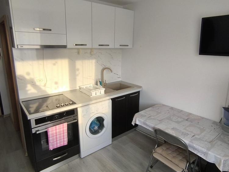 Persoana fizică închiriez mini-garsoniera - 4