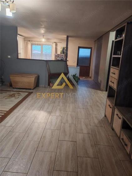 Cas #259; Mocira 5 ari teren pret de apartament - 4