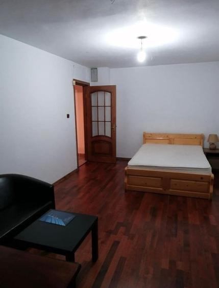 Apartament cu 2 camere, decomandat, etajul 2/4, zona Nicolina - 3