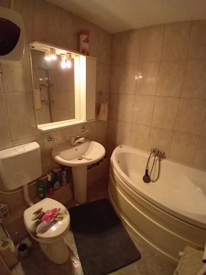 Ap 2 camere  Margeanului etaj 3/ Parcare - 10