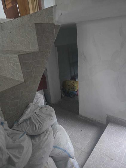 Casă cu 3 camere în Schei