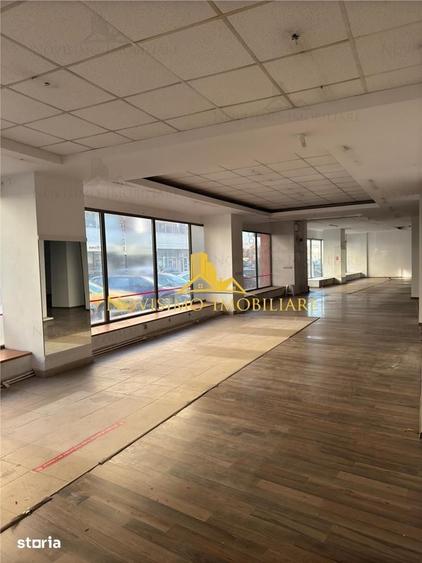 Spațiu comercial, de 400 mp, în Ultracentral