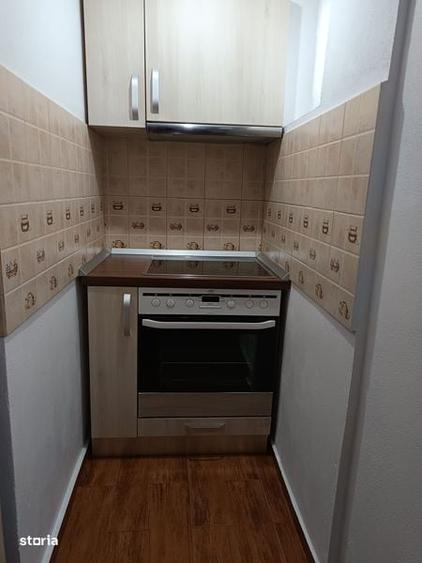 Apartament cu 4 camere de vanzare - 2