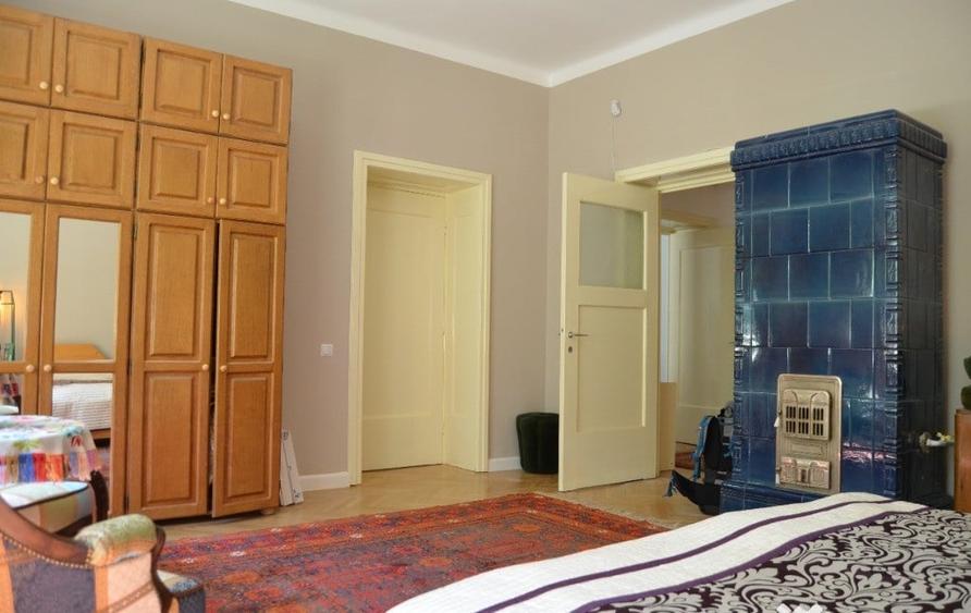 Apartament cu 4 camere, suprafata de 135 mp, garaj si beci in inima orasului - 6