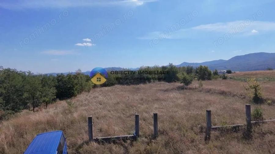 Teren intravilan 1100 mp - zona 1 Mai - 8