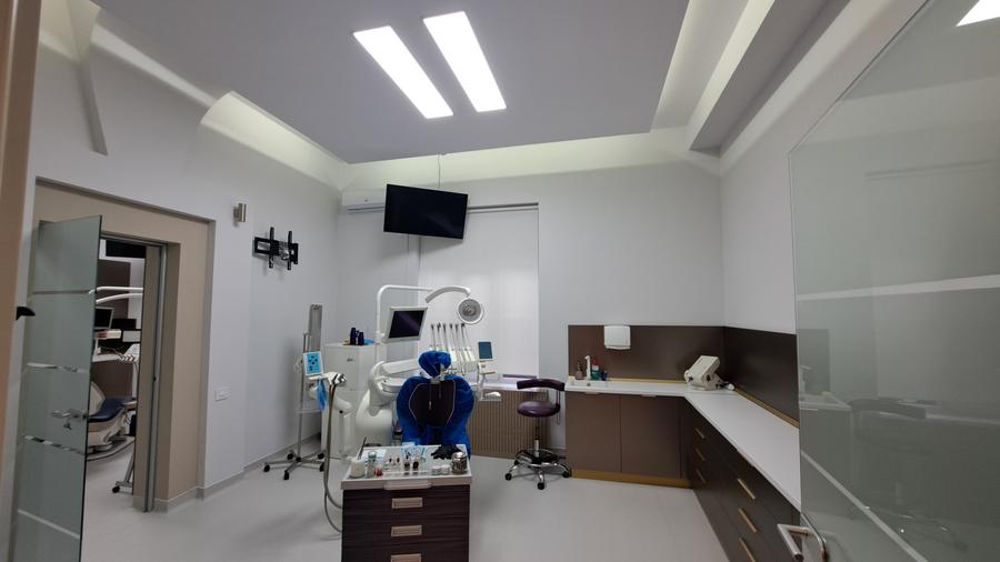 BUSINESS LA CHEIE IN VILA RENOVATA - CLINICA STOMATOLOGICA - 26