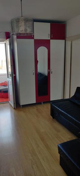 Apartament cu 2 camere nedecomandat în Berceni