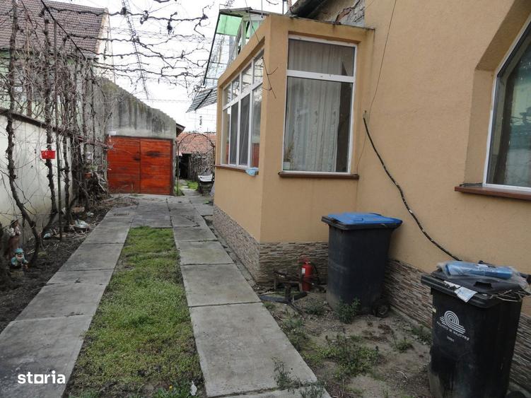 Casa solida din caramida in Parneava, teren 720 mp - 3