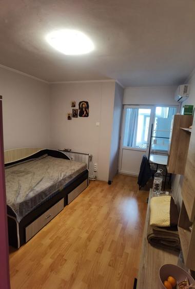 Garsoniera etaj 1 zona Milcov (proprietar) - 8