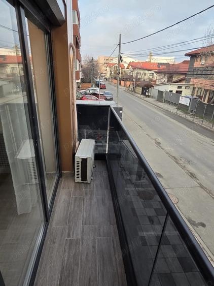 Studio langa Metrou - 3