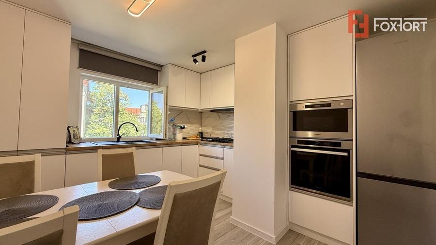 Apartament cu 3 camere decomandat, etaj 2, zona Bucovina - 8