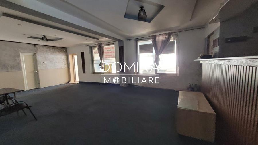 Spatiu comercial de vanzare, situat in Rovinari, strada Pacii - 3