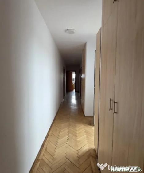 Apartament cu 4 camere decomandat în Matei Voievod