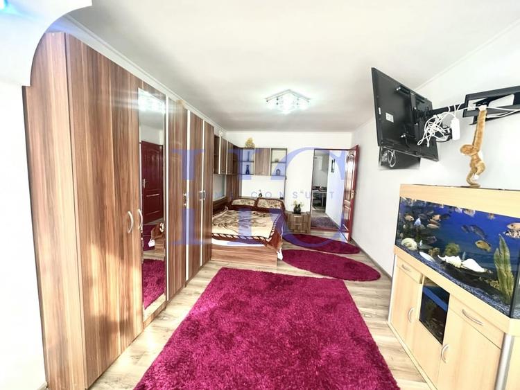 Apartament cu o camera + 40 mp de curte proprie, zona Terezian - 1