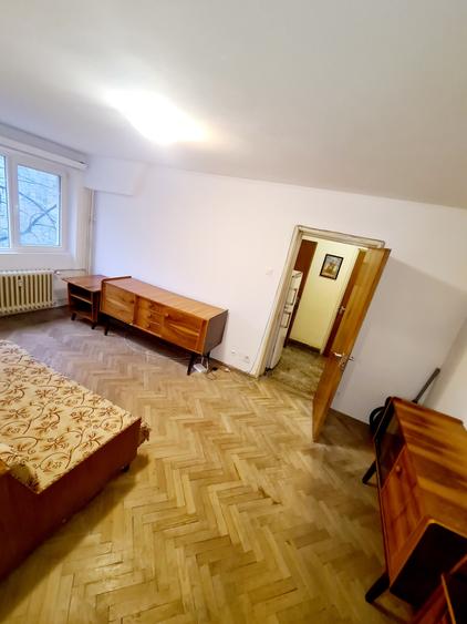 Drumul Taberei/parc,5 minute metrou - 5