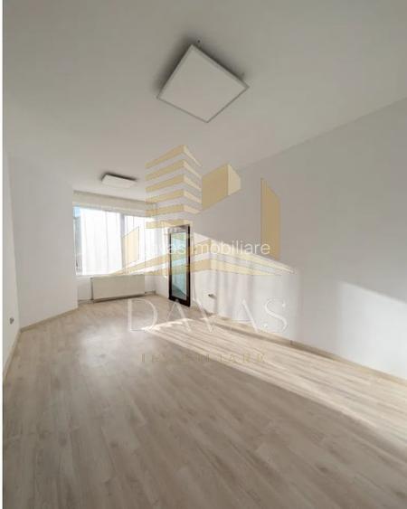 Apartament 3 camere semidecomandat + Parcare | Marasti