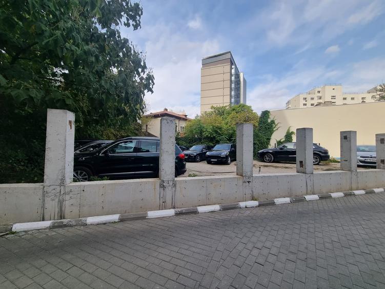 Teren de vanzare in zona Mosilor Pizza Hut - 4