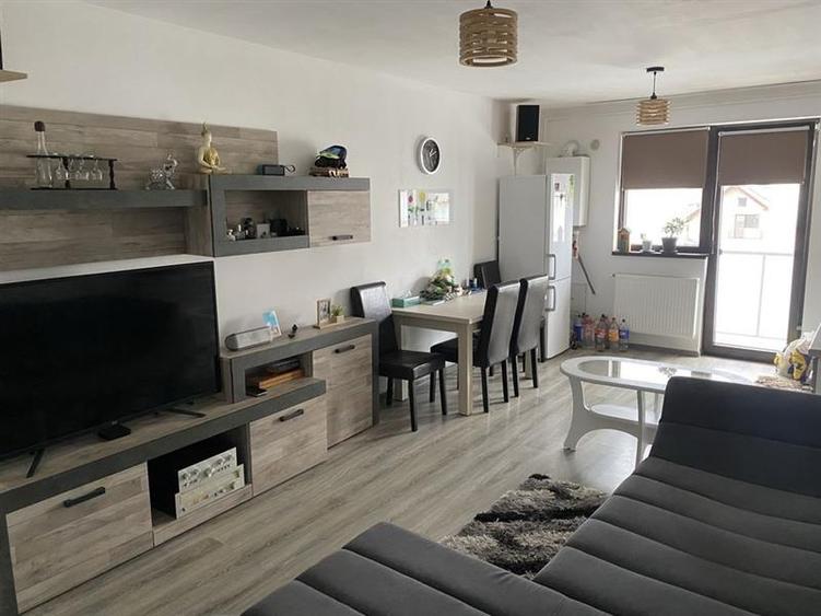 Apartament 3 Camere Modern cu loc de parcare si terasa insorita. Zona Ghimbav, C - 2