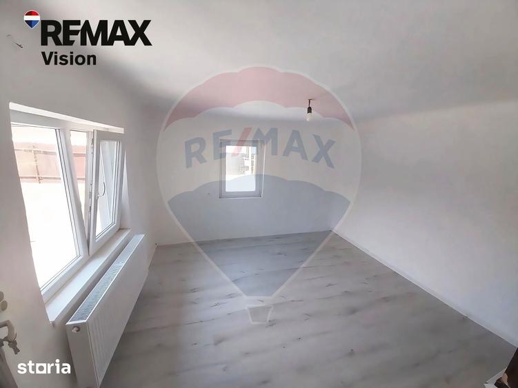 Casă cu 4 camere cu Teren 284 Mp în Brestei