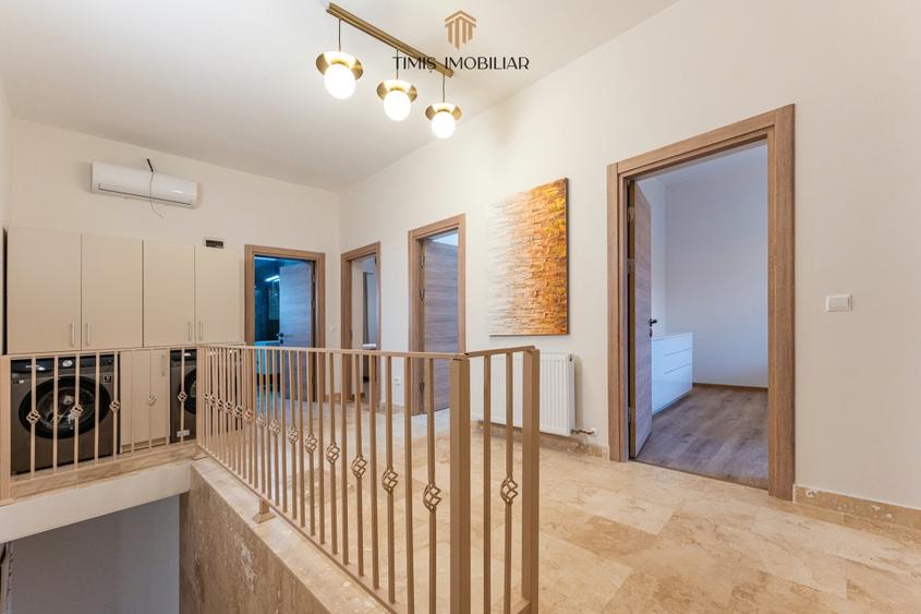 Duplex cu 6 camere cu Canalizare în Dumbrăvița