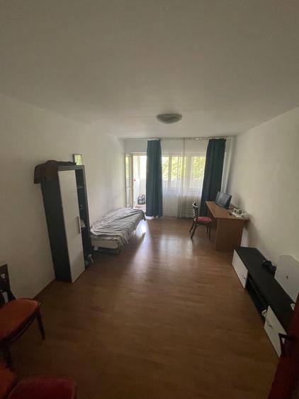 Apartament cu 2 camere decomandat în Veteranilor