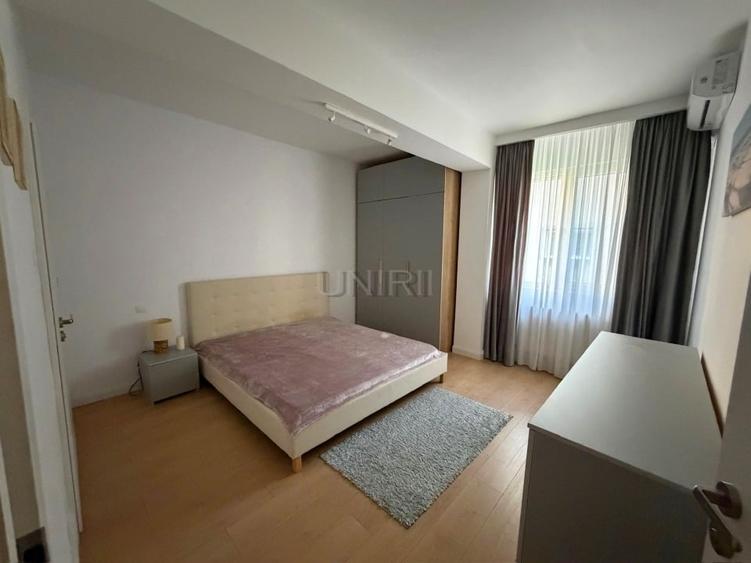Direct proprietar , 3 camere, parcare subterana, Bdul Unirii- Nerva Traian - 12