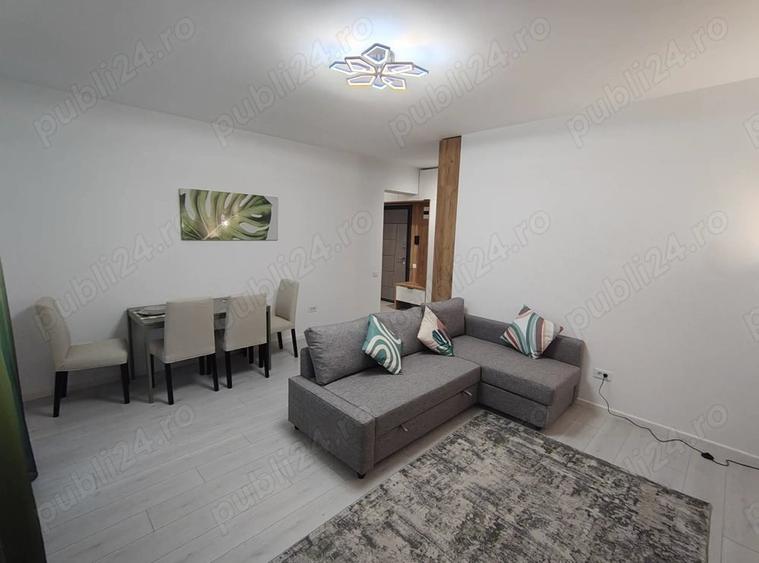 Apartament cu 2 camere decomandat în Păcii