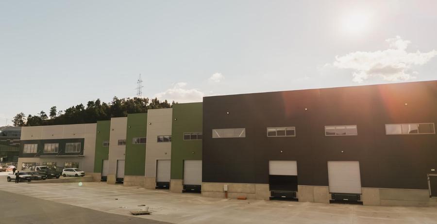 Spațiu industrial, de 3,000 mp, în Gilău