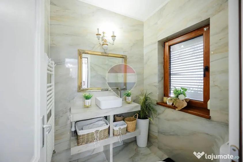 Casă cu 4 camere cu Teren 250 Mp în Paleu