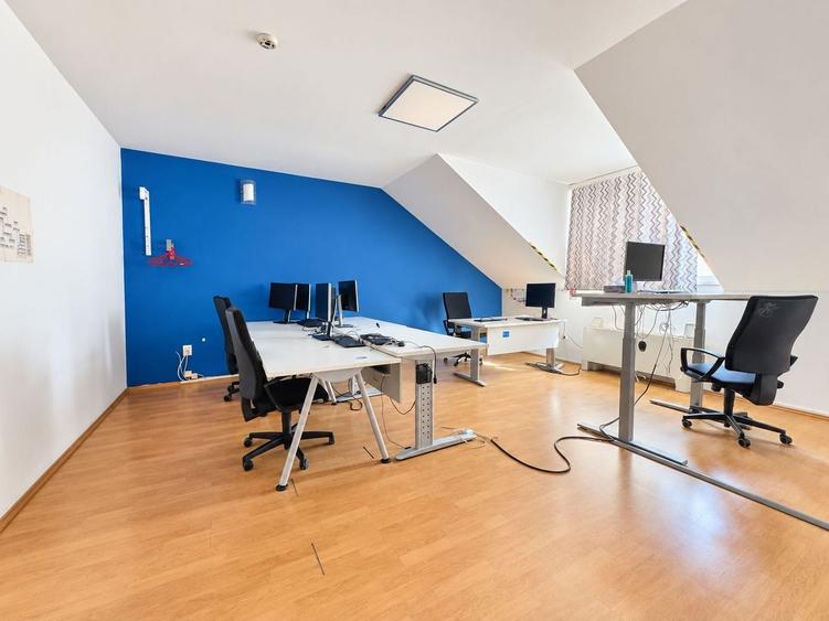 Birou, de 574 mp, în Central