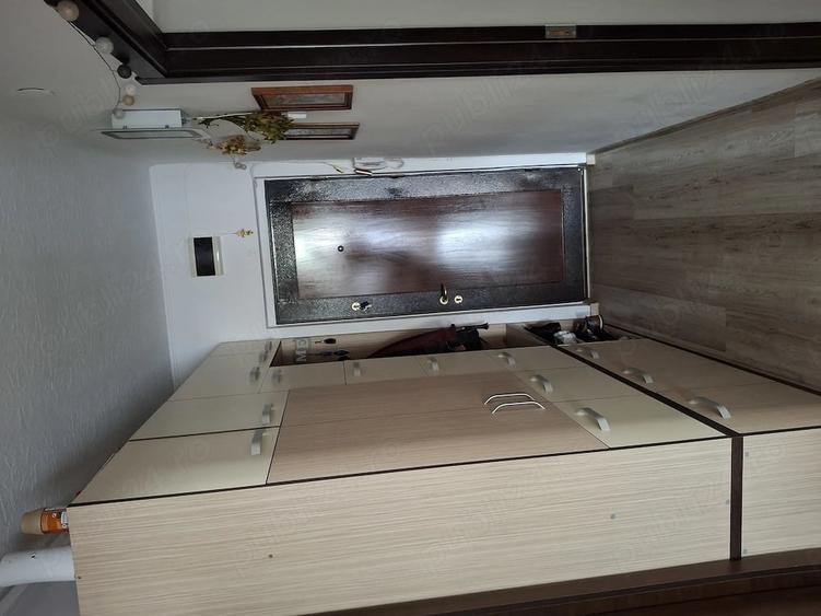 Apartament cu 2 camere decomandat în Petros