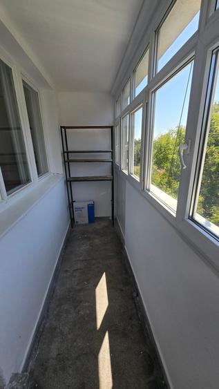 Apartament cu 3 camere semidecomandat în Domenii