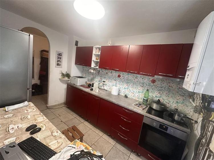 Decomandat, 53 mp cu centrala propie linga Generala 30 - 10
