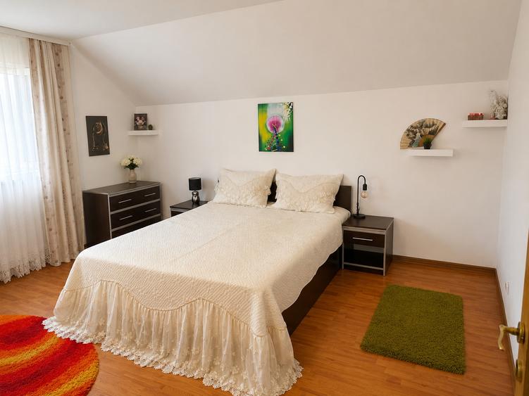 Casă individuală cu 5 camere cu Canalizare în Smeura