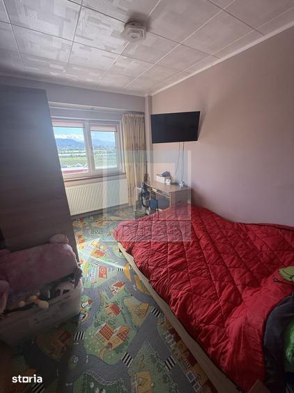 Apartament cu 4 camere decomandat, mobilat în Triaj