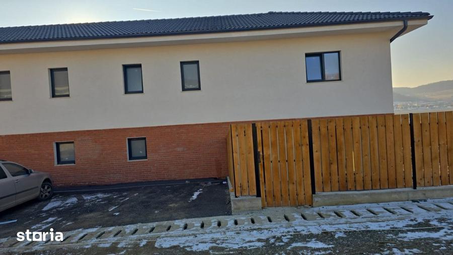 Duplex de vanzare, 4 camere, 120mp, 330mp teren, parcare,zona Chinteni - 4