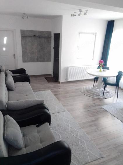 Casă cu Teren 245 Mp în Prundu
