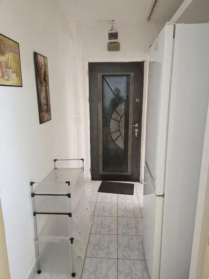 Apartament cu 2 camere nedecomandat în Malu Roșu